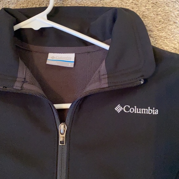 Columbia black Omni-shield jacket, size medium - Picture 3 of 7